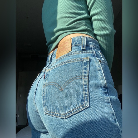 Levi’s Vintage 550 Jeans Relaxed Fit Tapered Leg - Picture 3 of 9